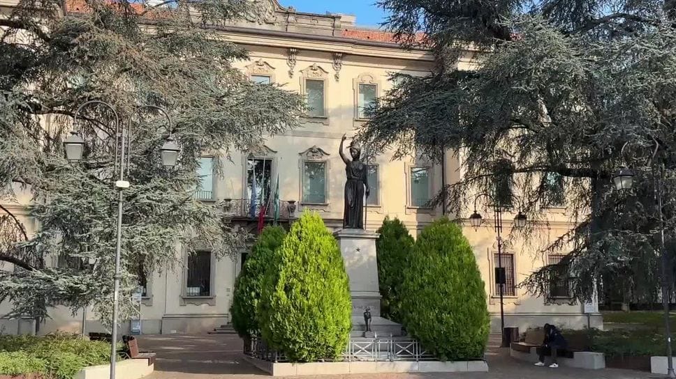 Merate, no all’antenna in via Campi: il Comune si difende al Tar