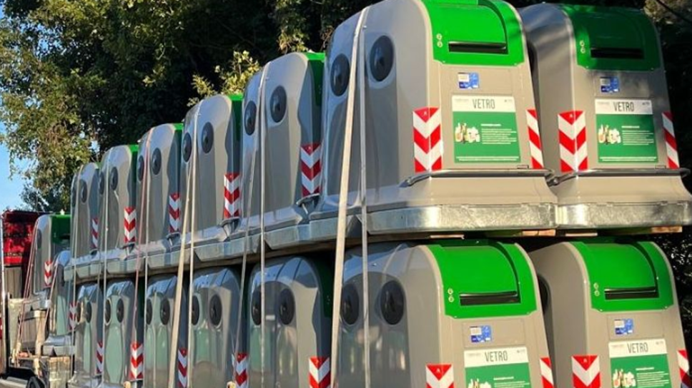 Morbegno, arrivati i cassonetti: la nuova differenziata pronta a partire