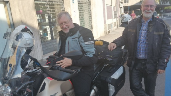 Motoraduno Guzzi, è boom di presenze: tutto esaurito da Lecco alla Valsassina