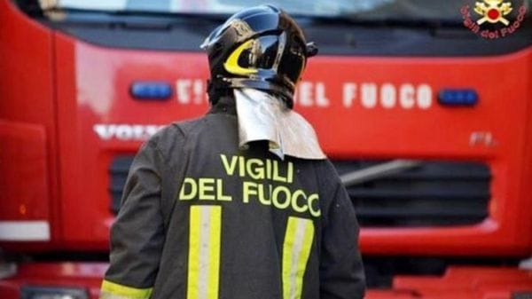 Fiamme nell’ex cotonificio Fossati di Sondrio: incendio domato 